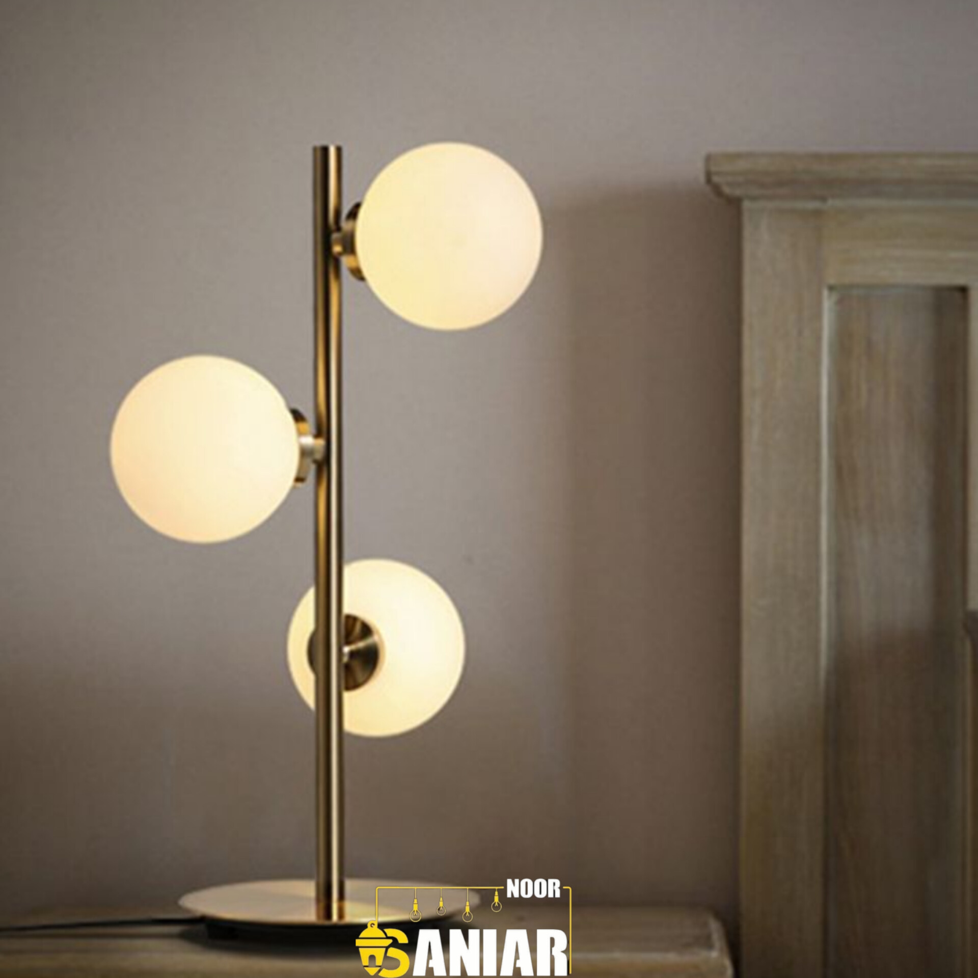 آباژور رومیزی مولکولی سه‌شعله