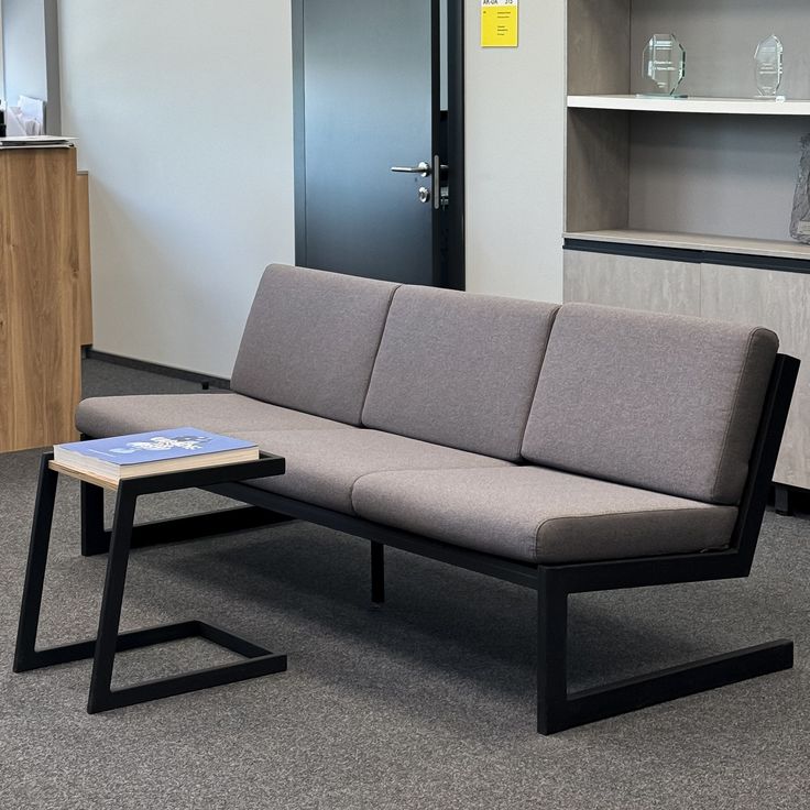 مبل مدرن سه نفره لابی - مدل اداری مینیمال