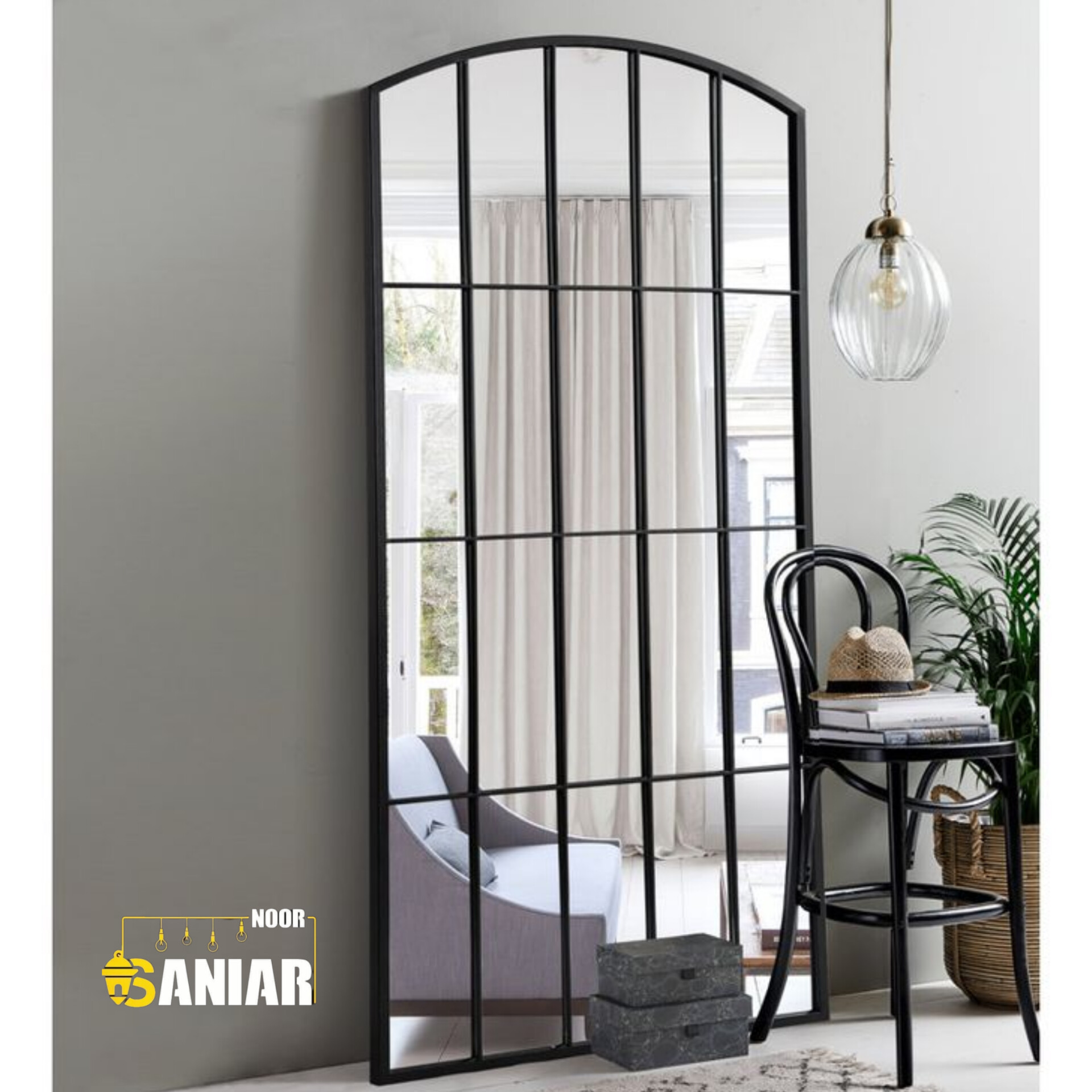 آینه قدی فلزی با طراحی مینیمال(Ey24)