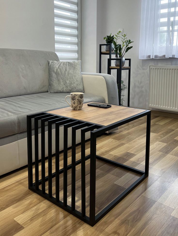 میز عسلی با طراحی مینیمال و خاص(M721)