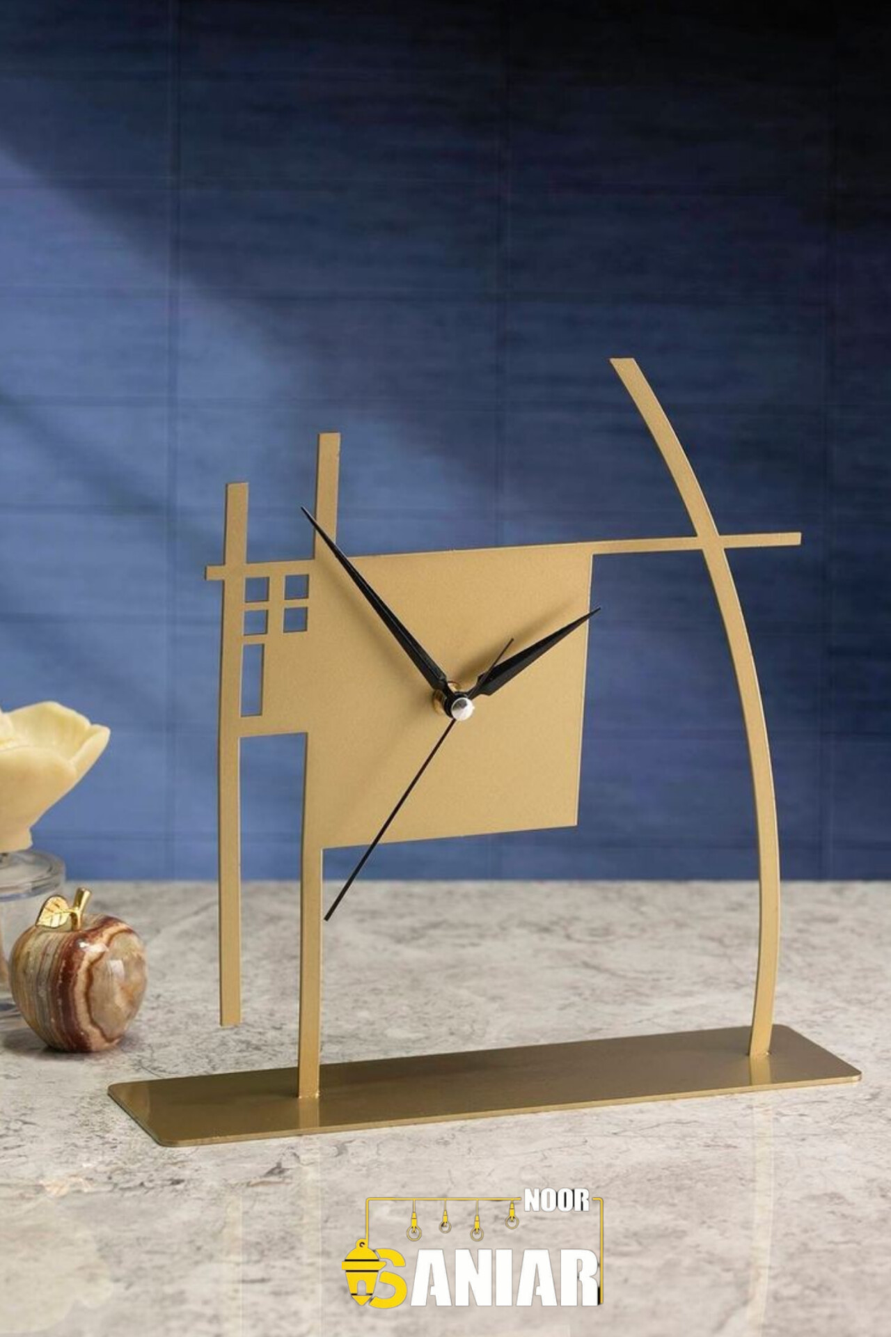 ساعت رو‌میزی مدرن